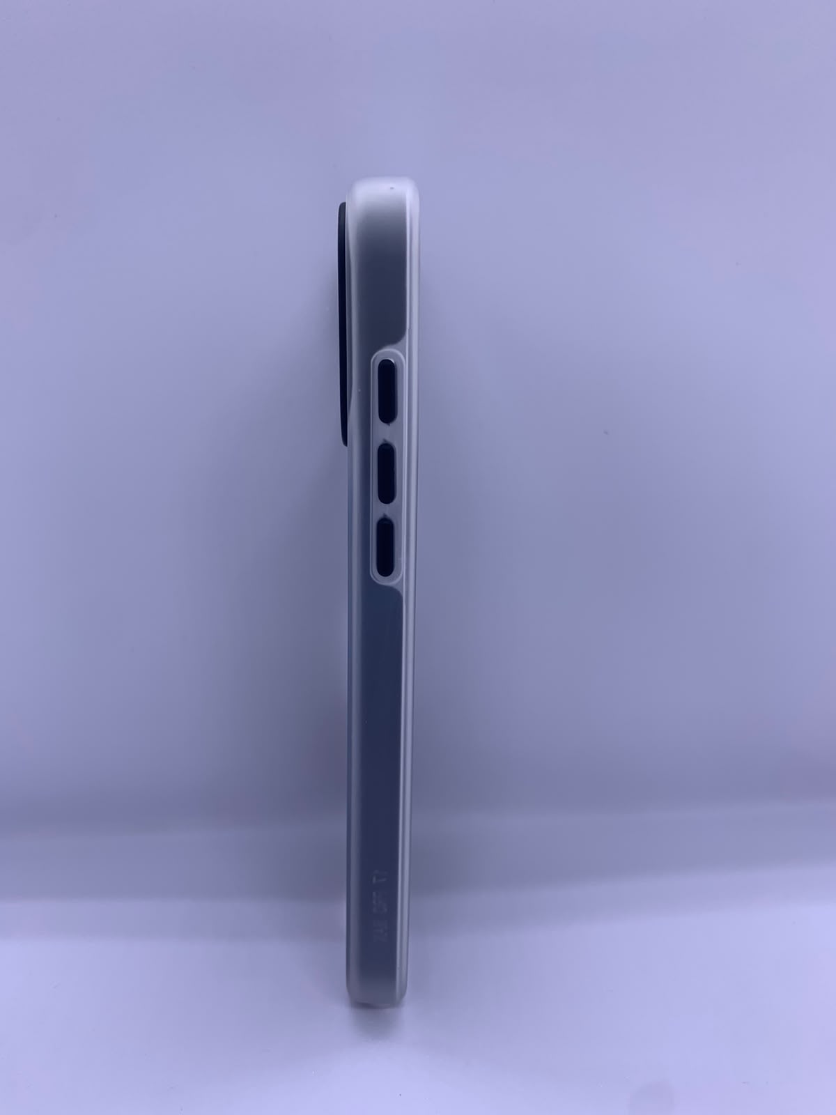 Spigen Ultra Hybrid MagSafe