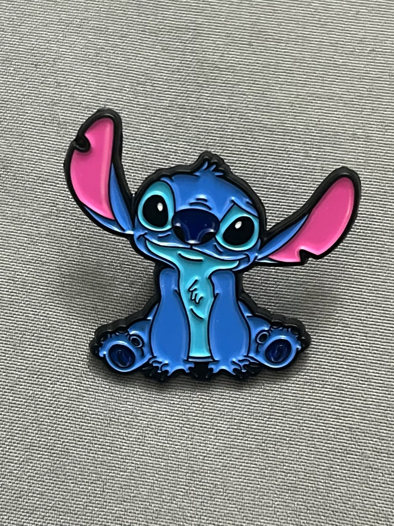 3D Sticker mobile Disney Stitch like new   Code:35